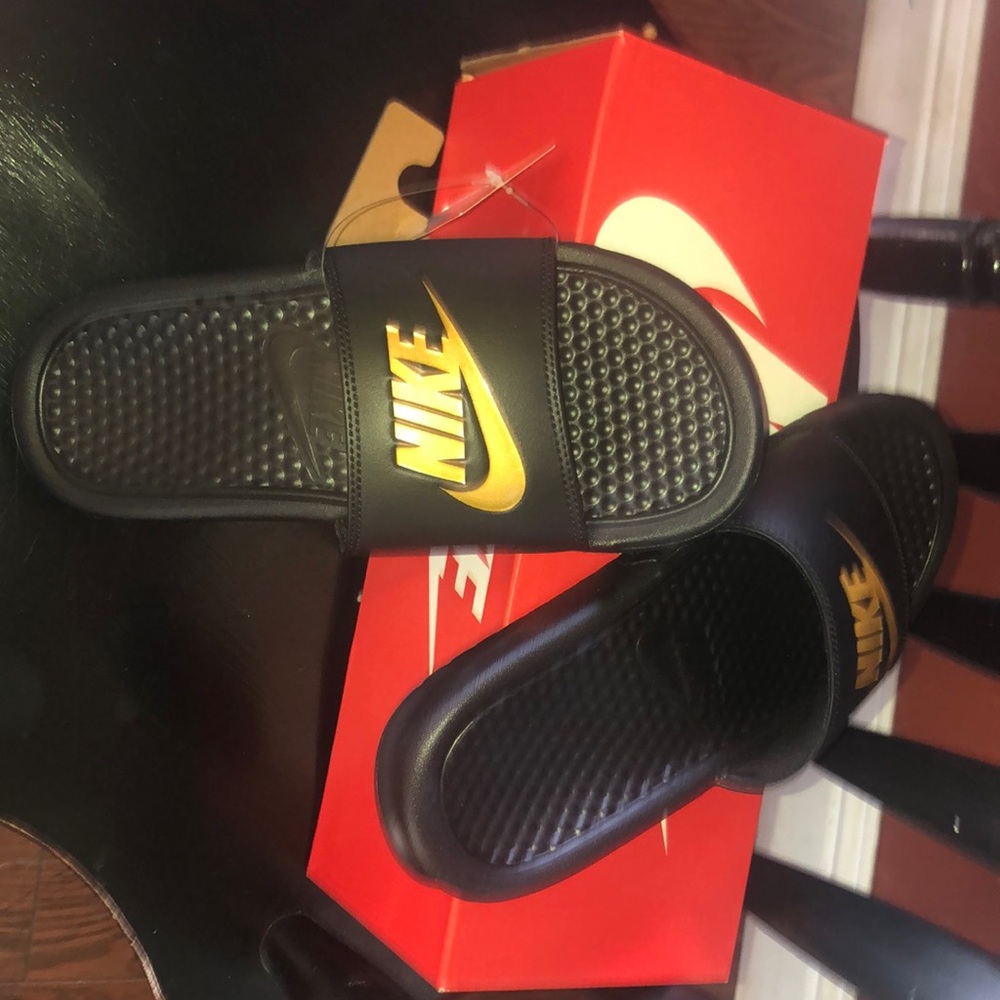 Nike slides